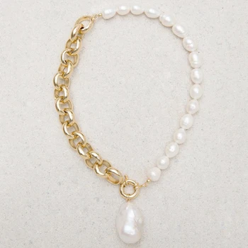 Asimetričan dizajn kratko ogrlicu zlatnu boju lanac prirodni biseri kreativno šivanje ogrlica 2020 ženski modni nakit pokloni