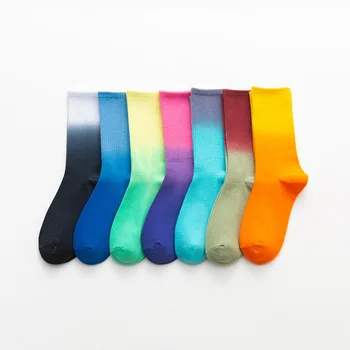 2022 Modni Viseći gradijent ispunjava Kratke Čarape s Bojom Za Žene i Muškarce, Originalne Sportske Čarape u stilu hip-hop, Zabavna Crne Pamučne Čarape s kravatom boje za kosu
