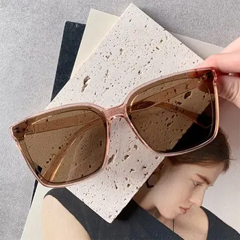 Koreanska verzija smeđe polarizirane sunčane naočale s trga okvir, pokazujući male naočale sa zaštitom od uv zračenja, sunčane naočale s velikim okvir
